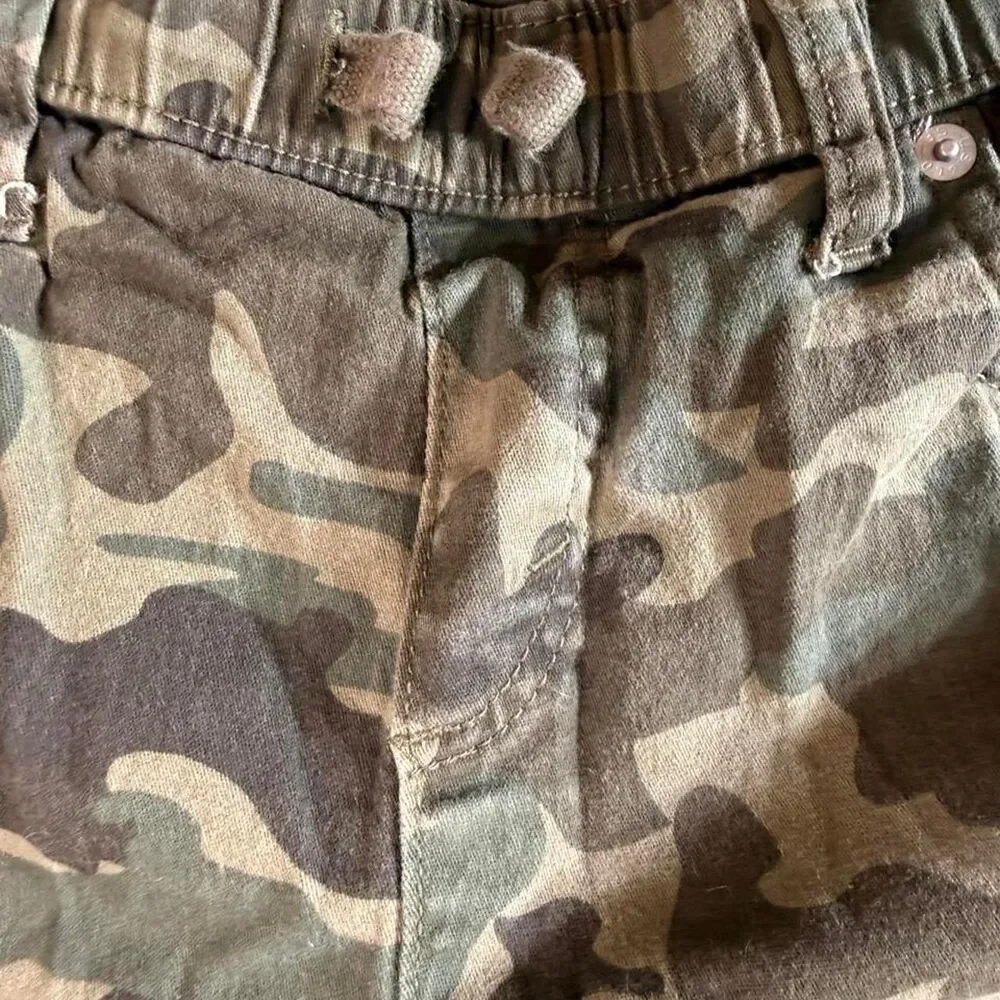 Levi-s Green and Khaki Trousers